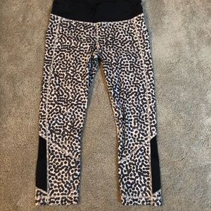 Lululemon pace crop size 6